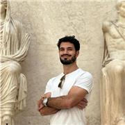 Profesor de interiorismo, enseñare a alumnos emergentes y tambien con conocimientos previos.